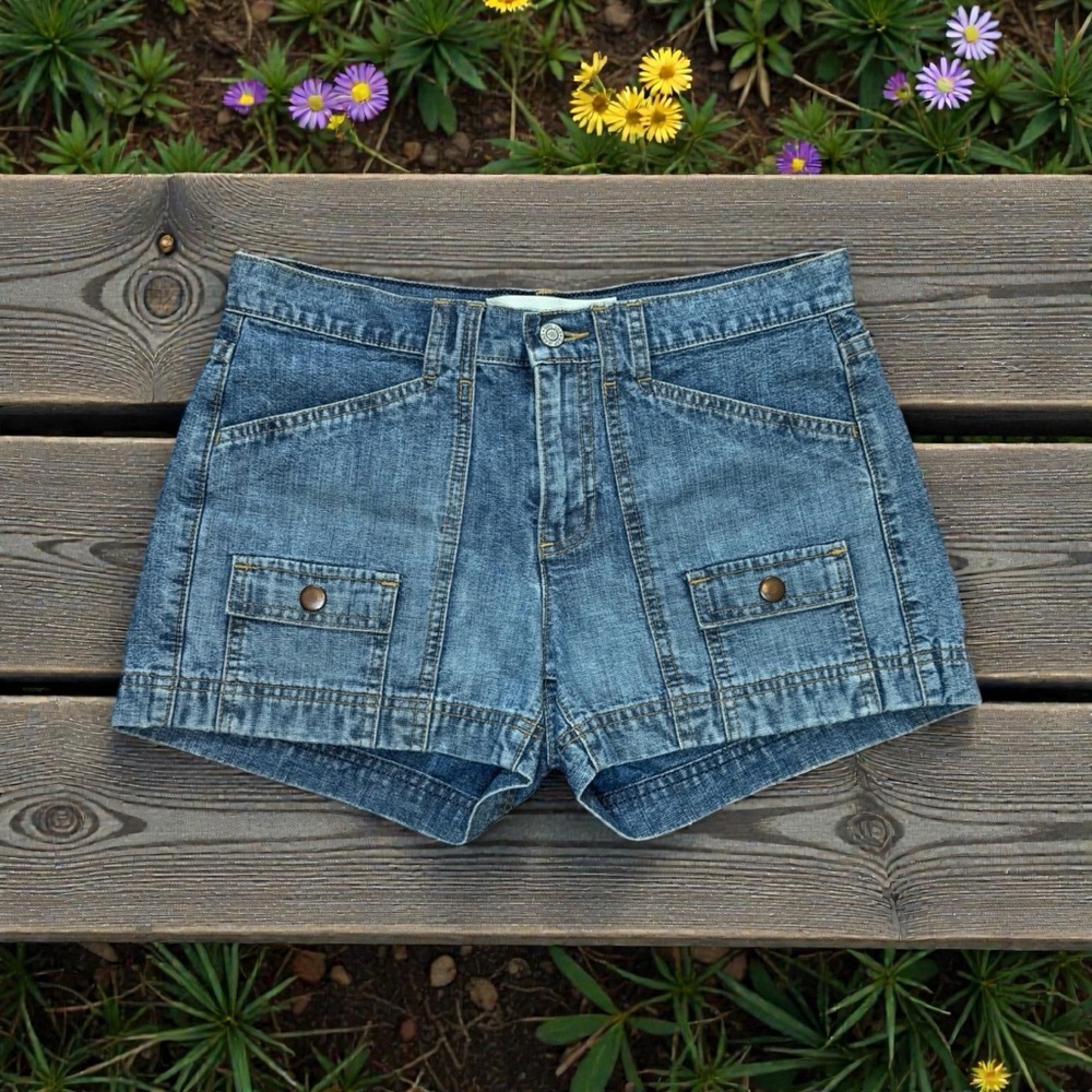 Gap Shorts